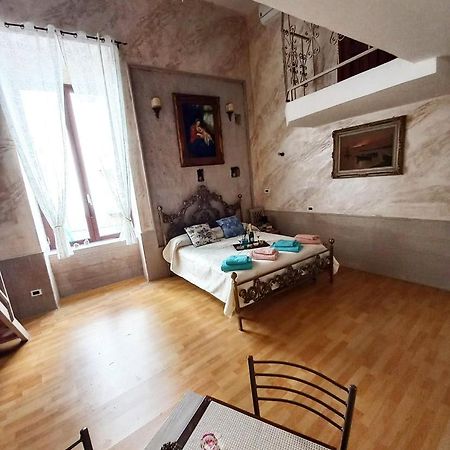 Il Borbonico A Toledo Apartment Наполи Екстериор снимка